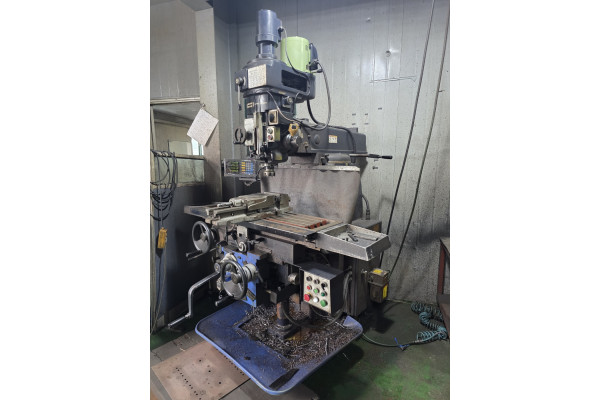 화천범용밀링 HMT-1100