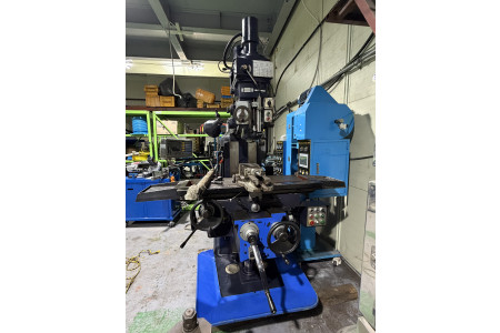 화천범용밀링 HMT-1100